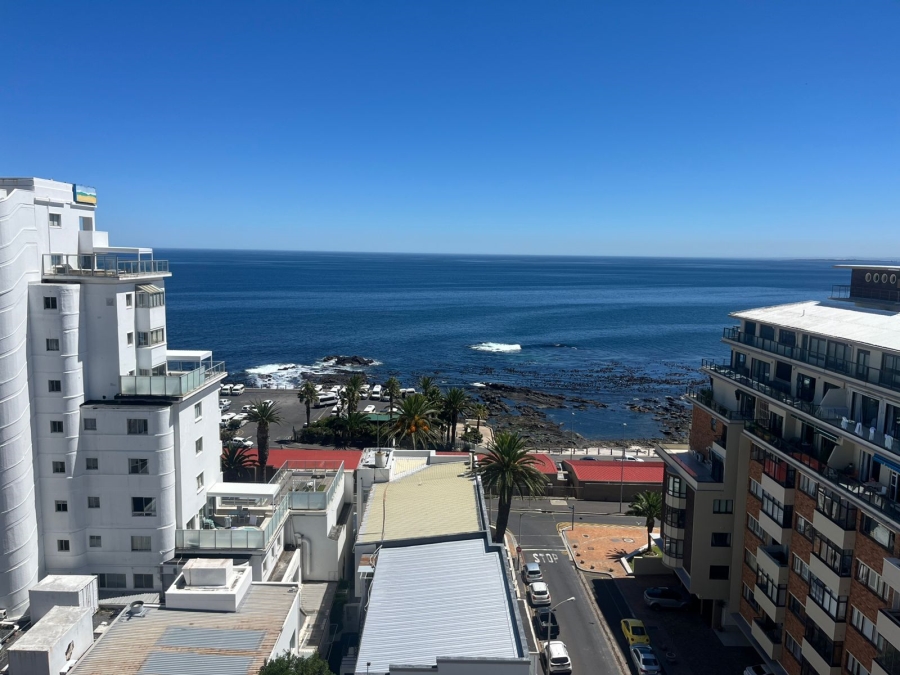 2 Bedroom Property for Sale in Sea Point Western Cape